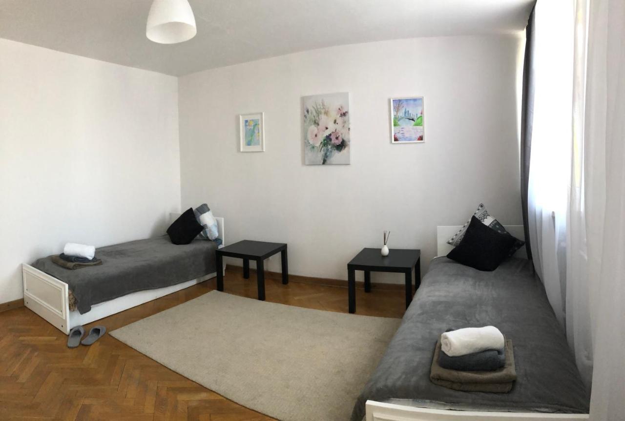 Apartment Swietojerska Варшава Екстериор снимка