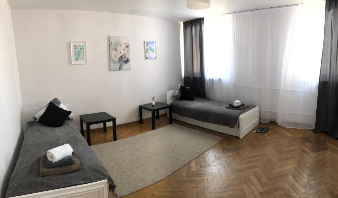 Apartment Swietojerska Варшава Екстериор снимка