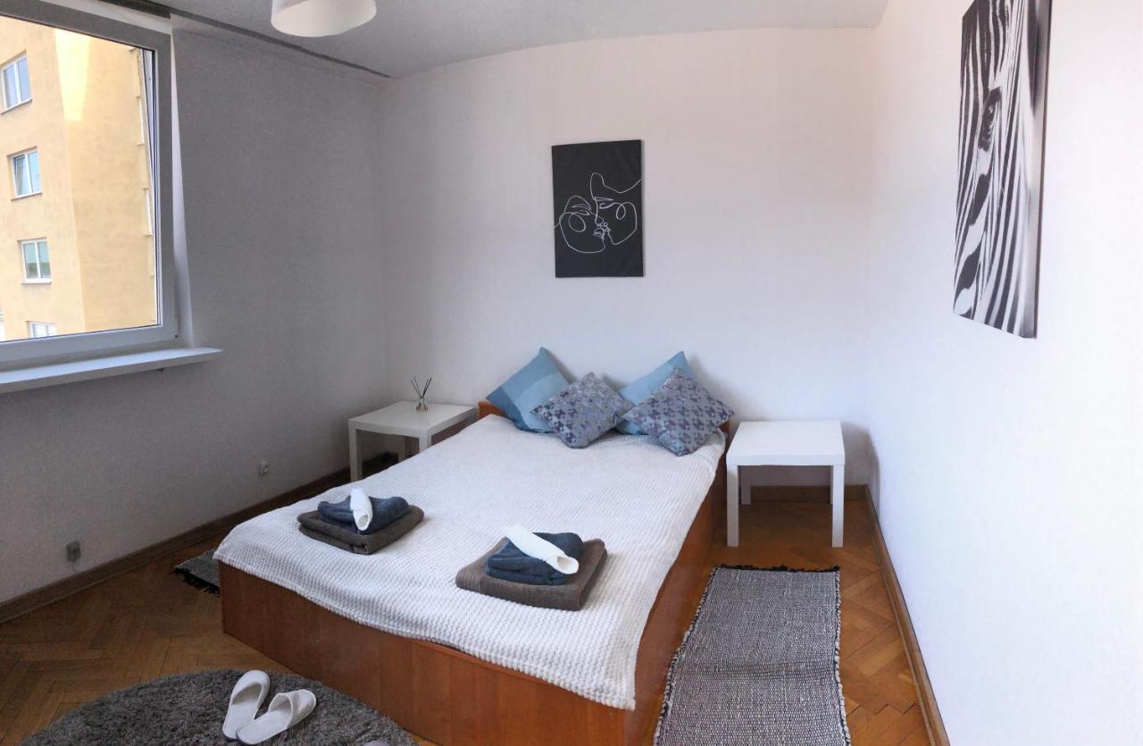 Apartment Swietojerska Варшава Екстериор снимка