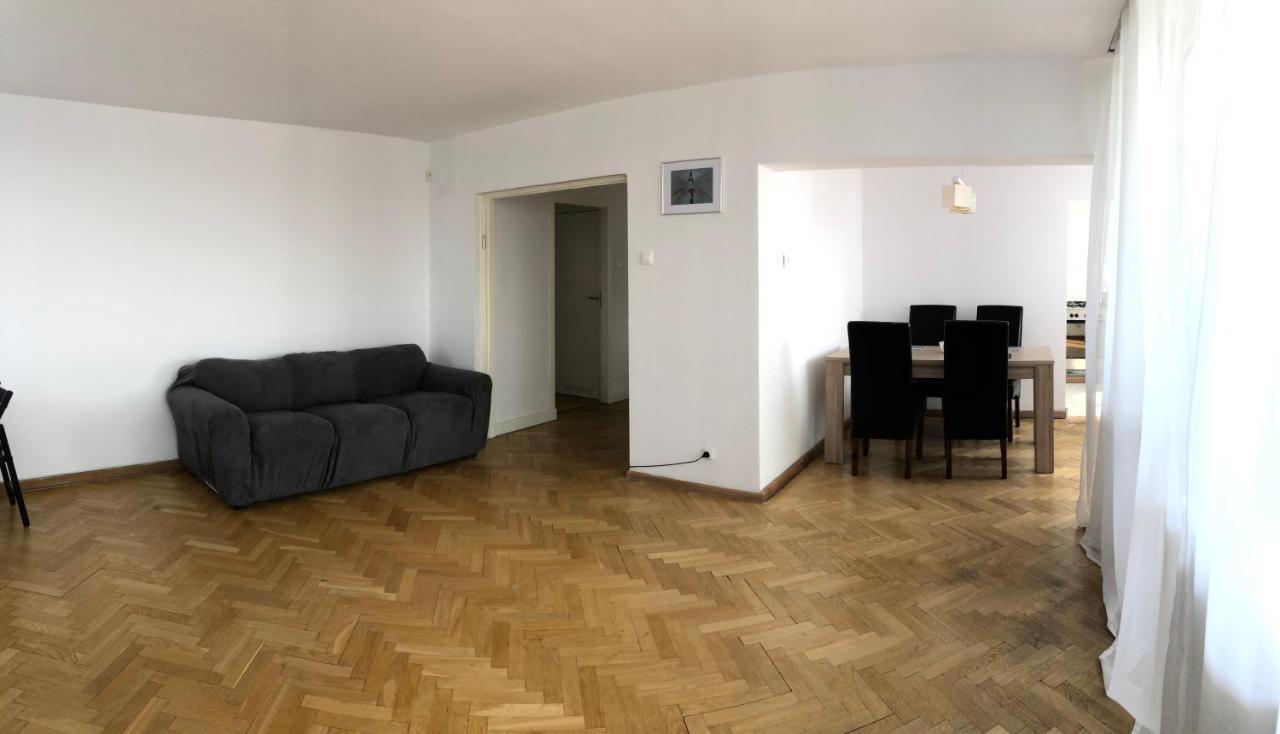 Apartment Swietojerska Варшава Екстериор снимка