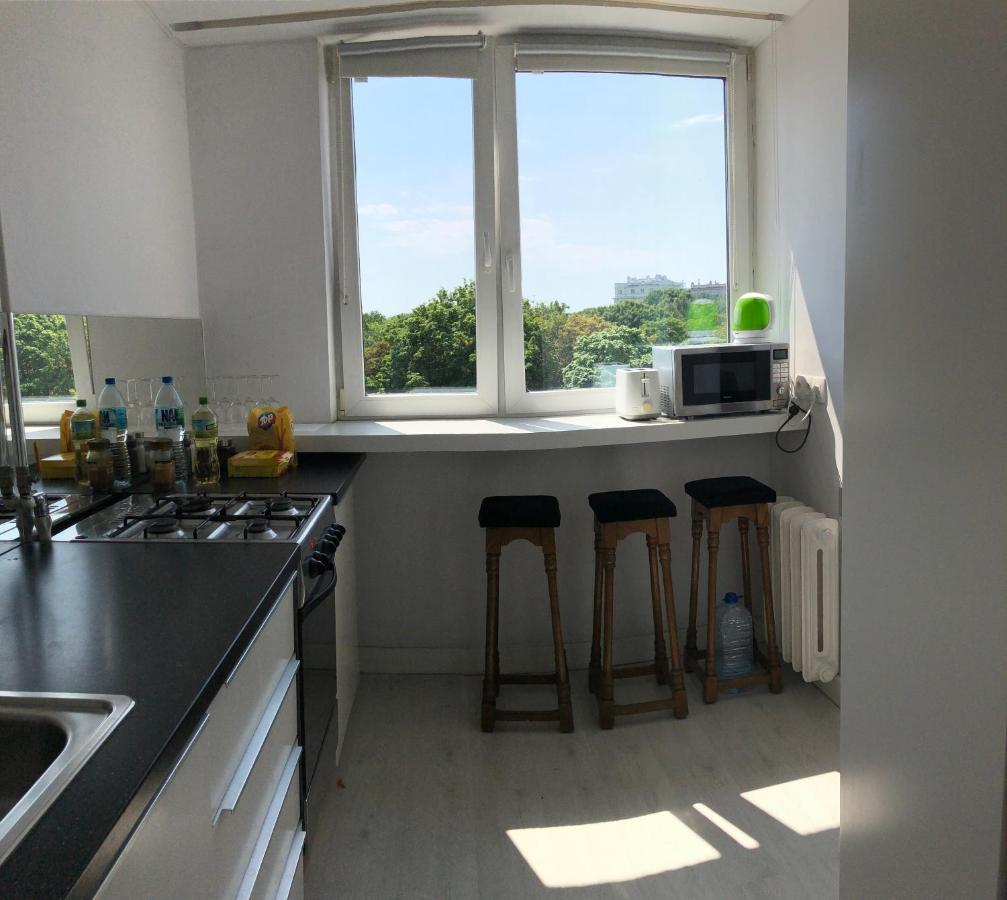 Apartment Swietojerska Варшава Екстериор снимка