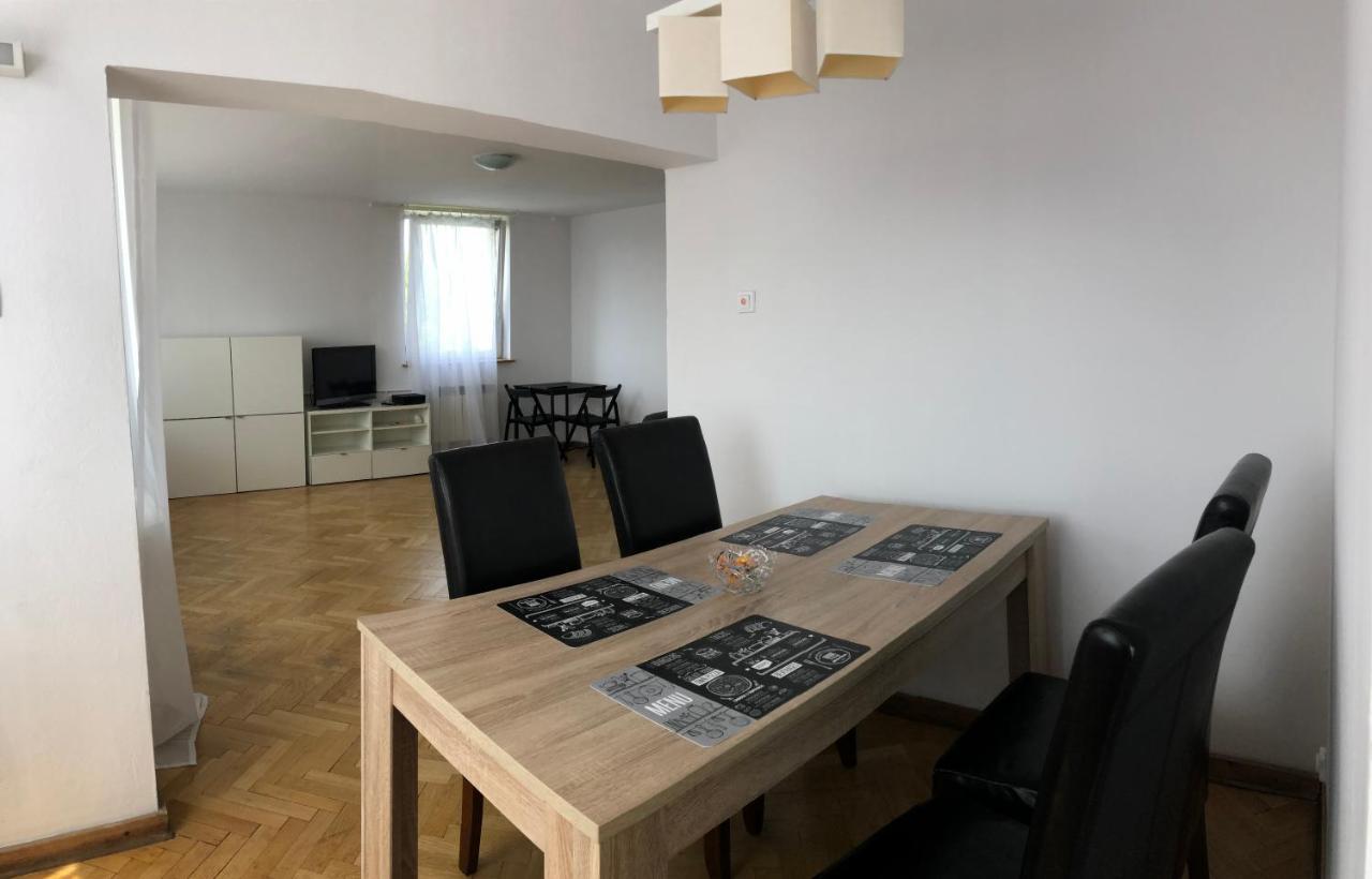 Apartment Swietojerska Варшава Екстериор снимка