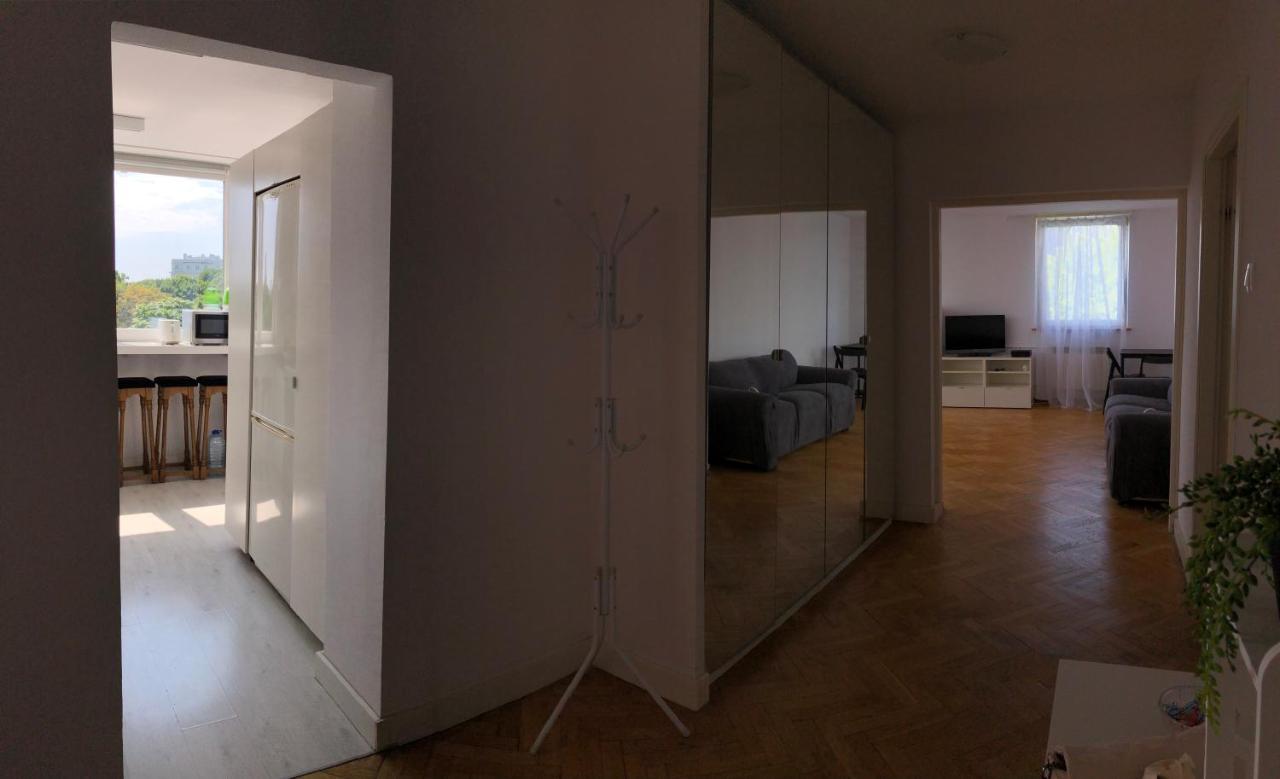 Apartment Swietojerska Варшава Екстериор снимка