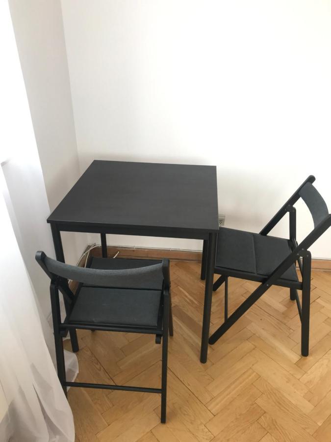 Apartment Swietojerska Варшава Екстериор снимка